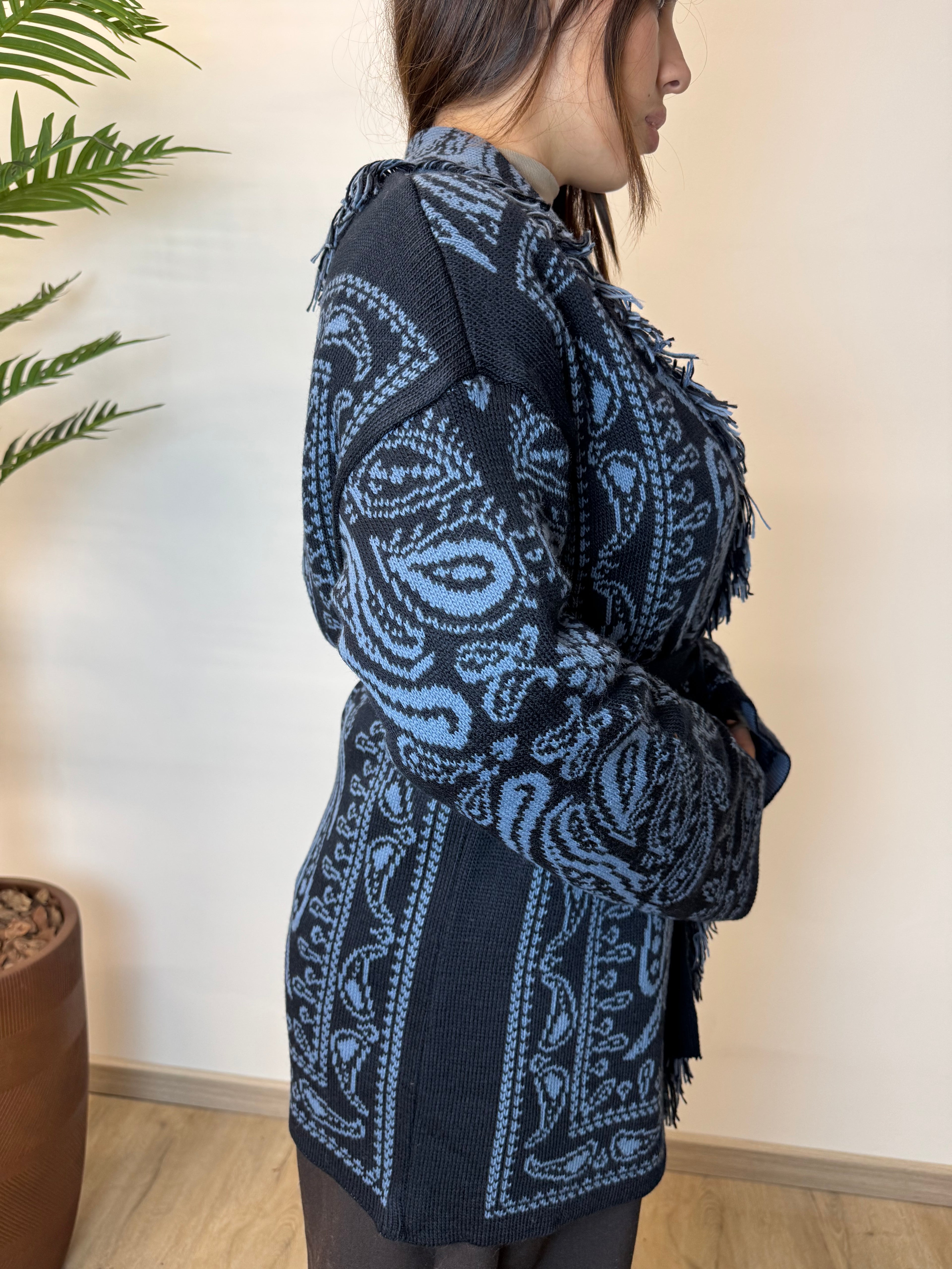 CARDIGAN MUMBAI