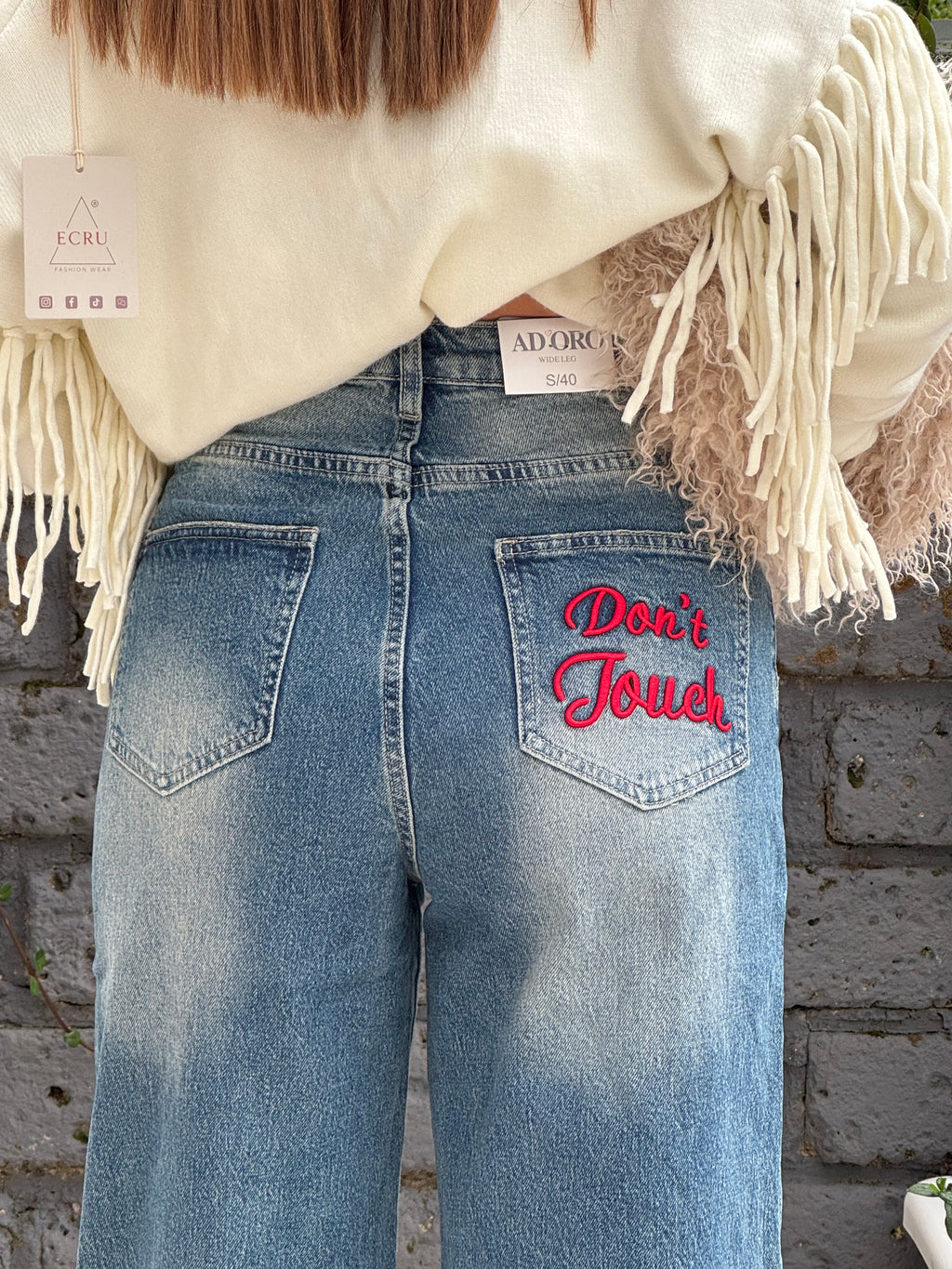 JEANS DON’T TOUCH