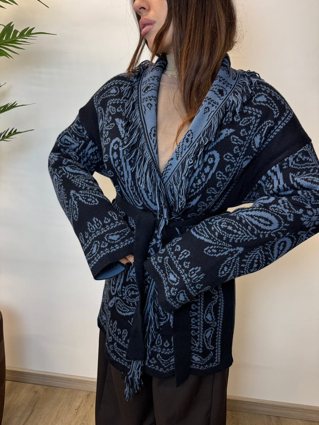 CARDIGAN MUMBAI