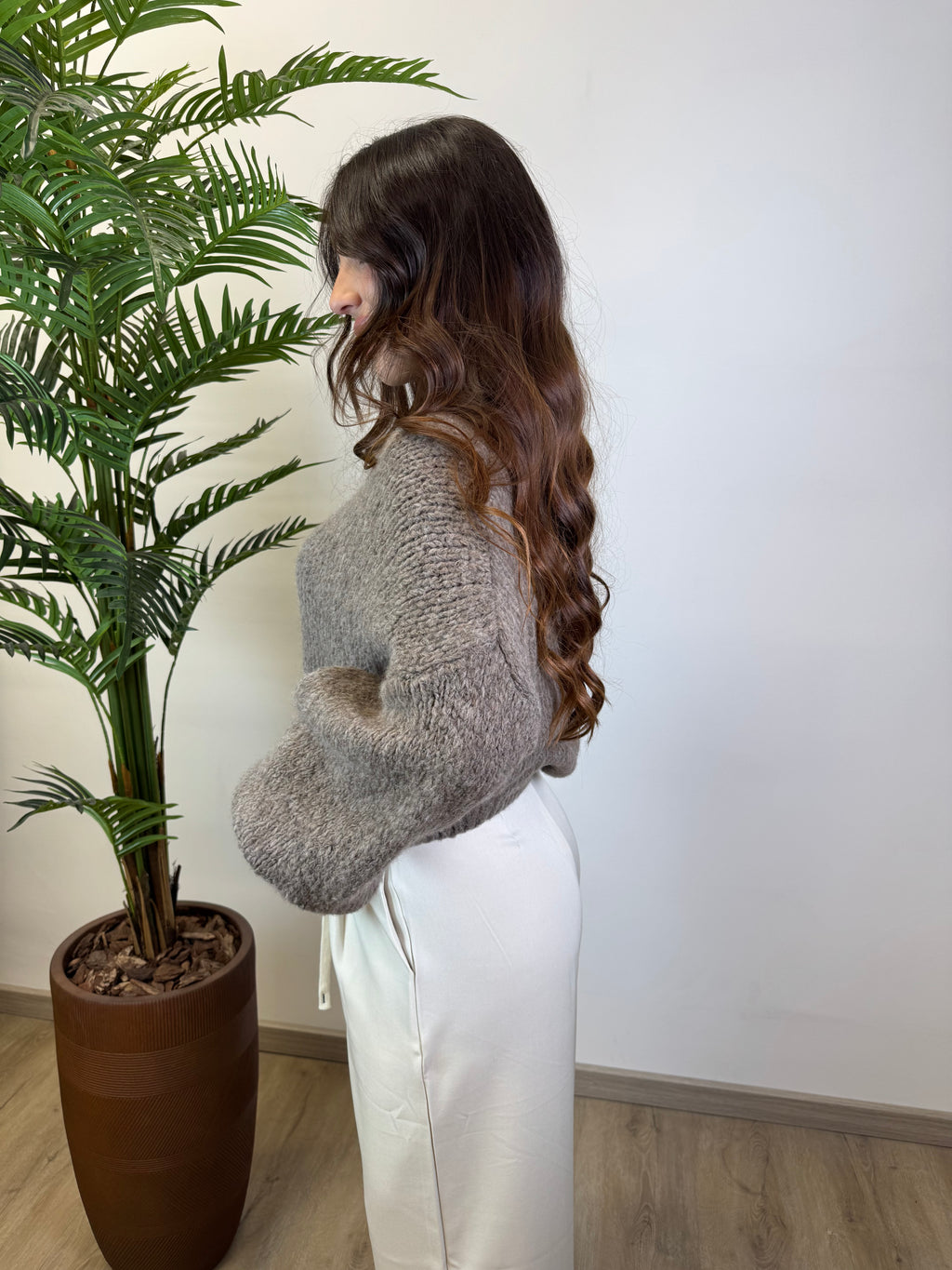 MAGLIONE MEGAN