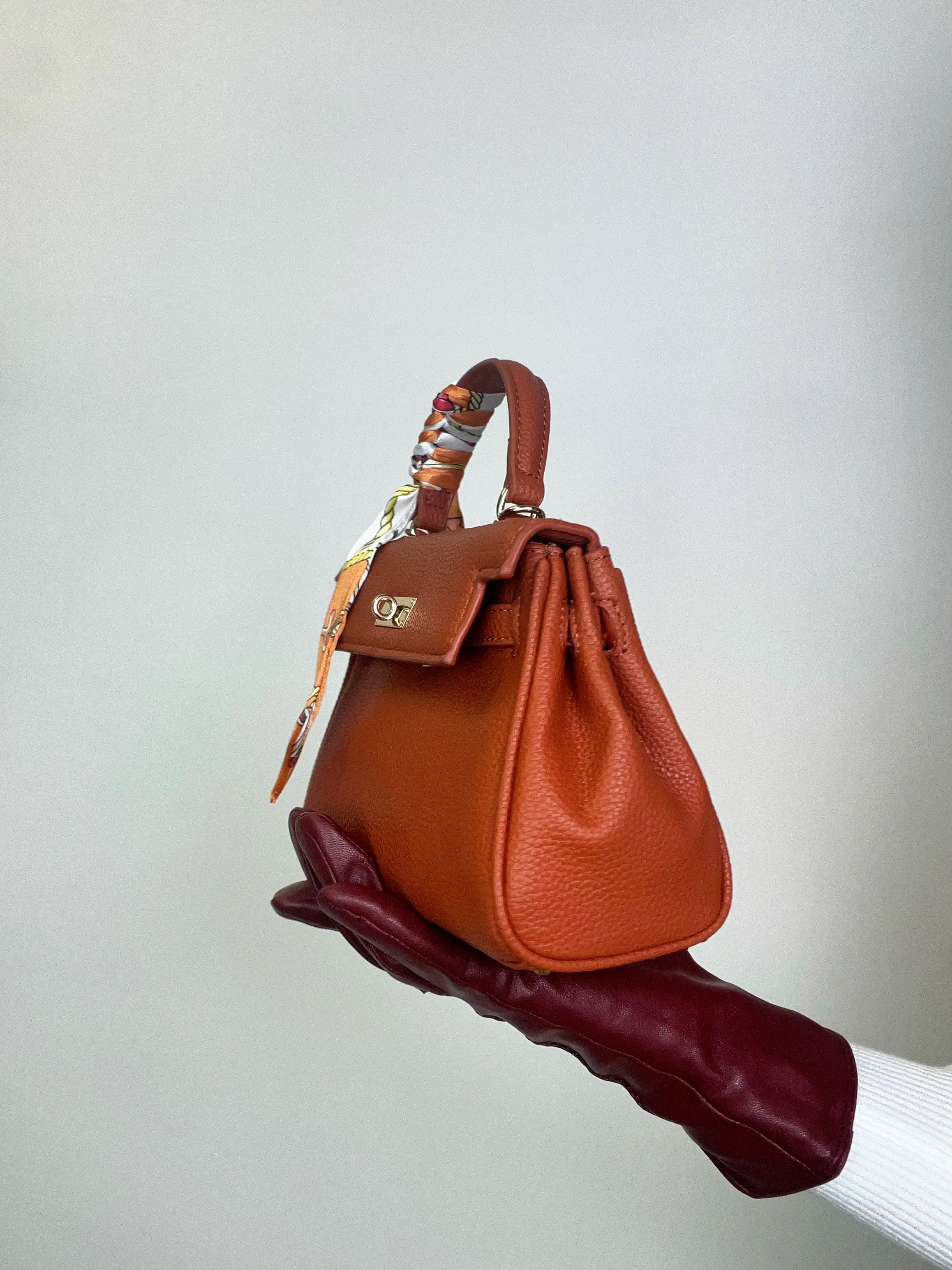 BORSA HERM