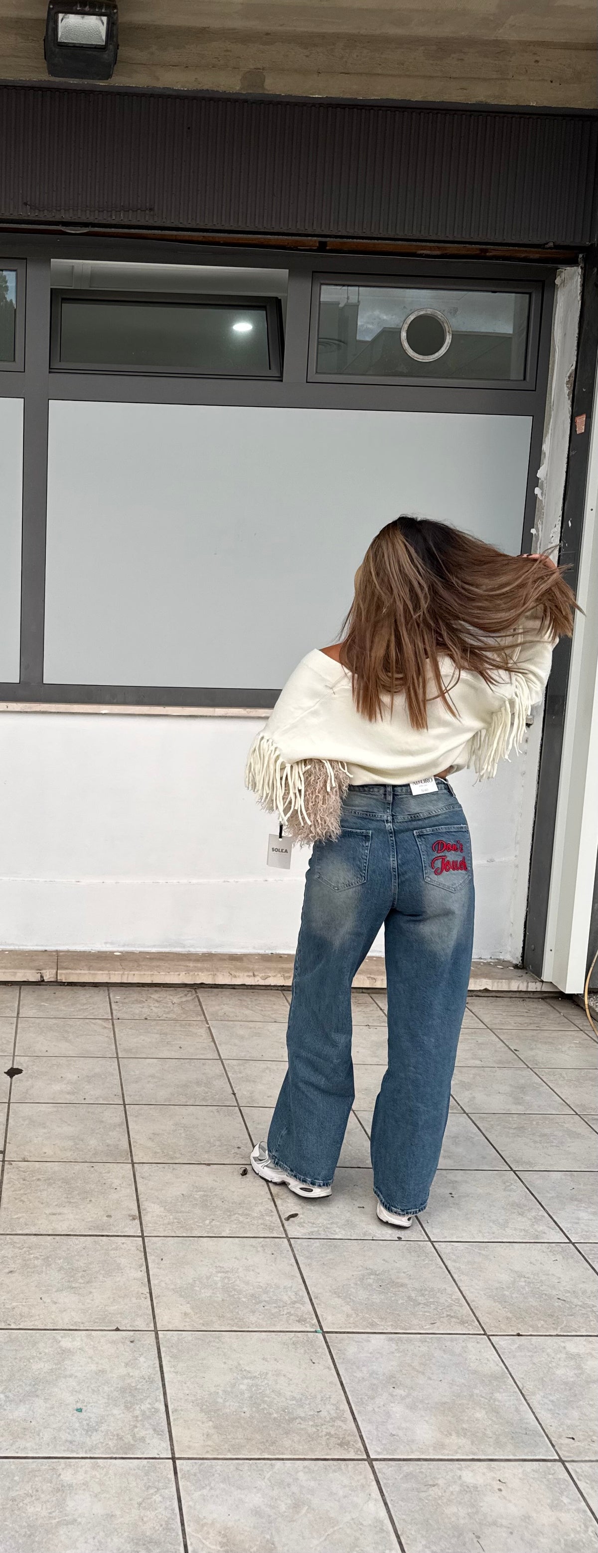 JEANS DON’T TOUCH