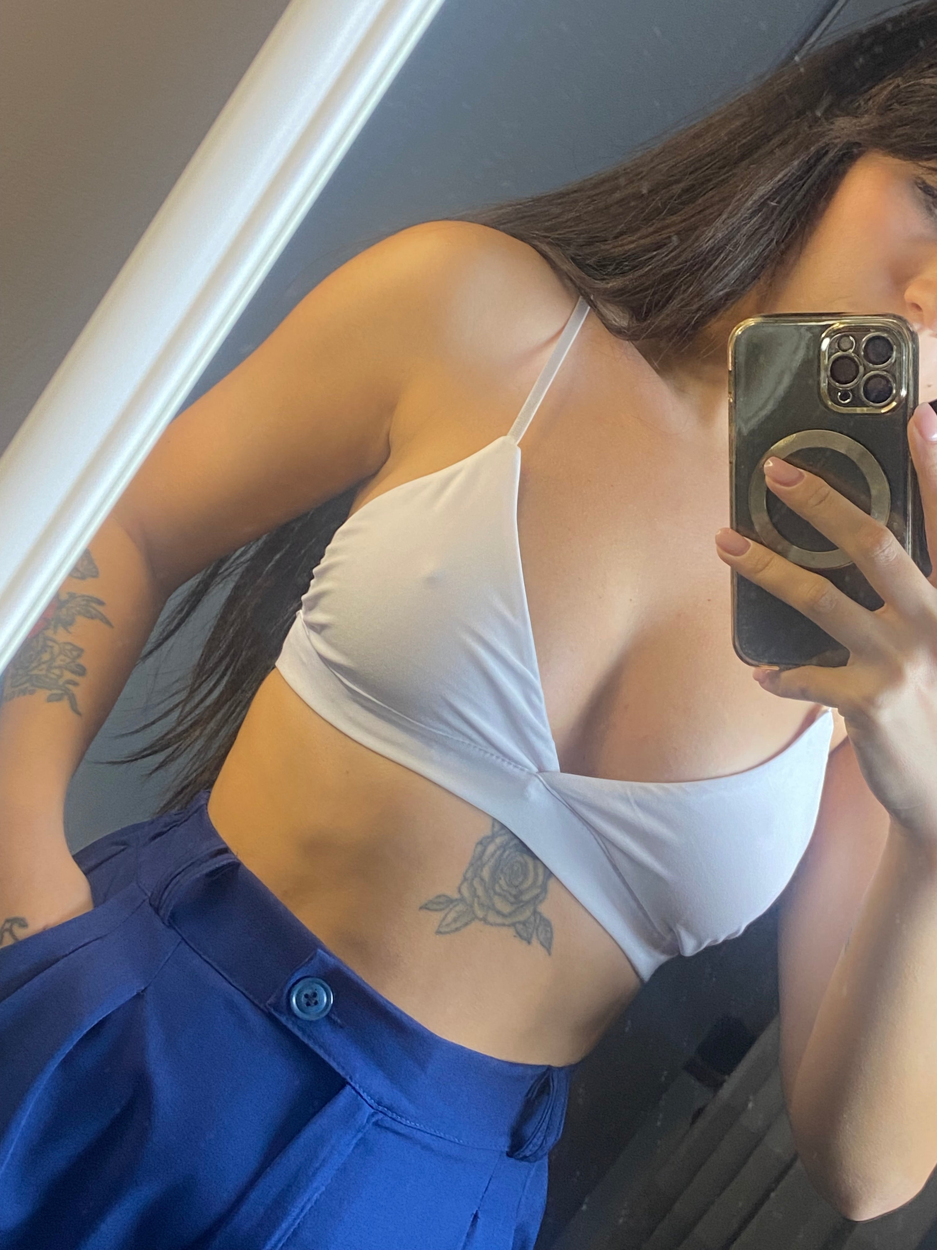 Bralette color