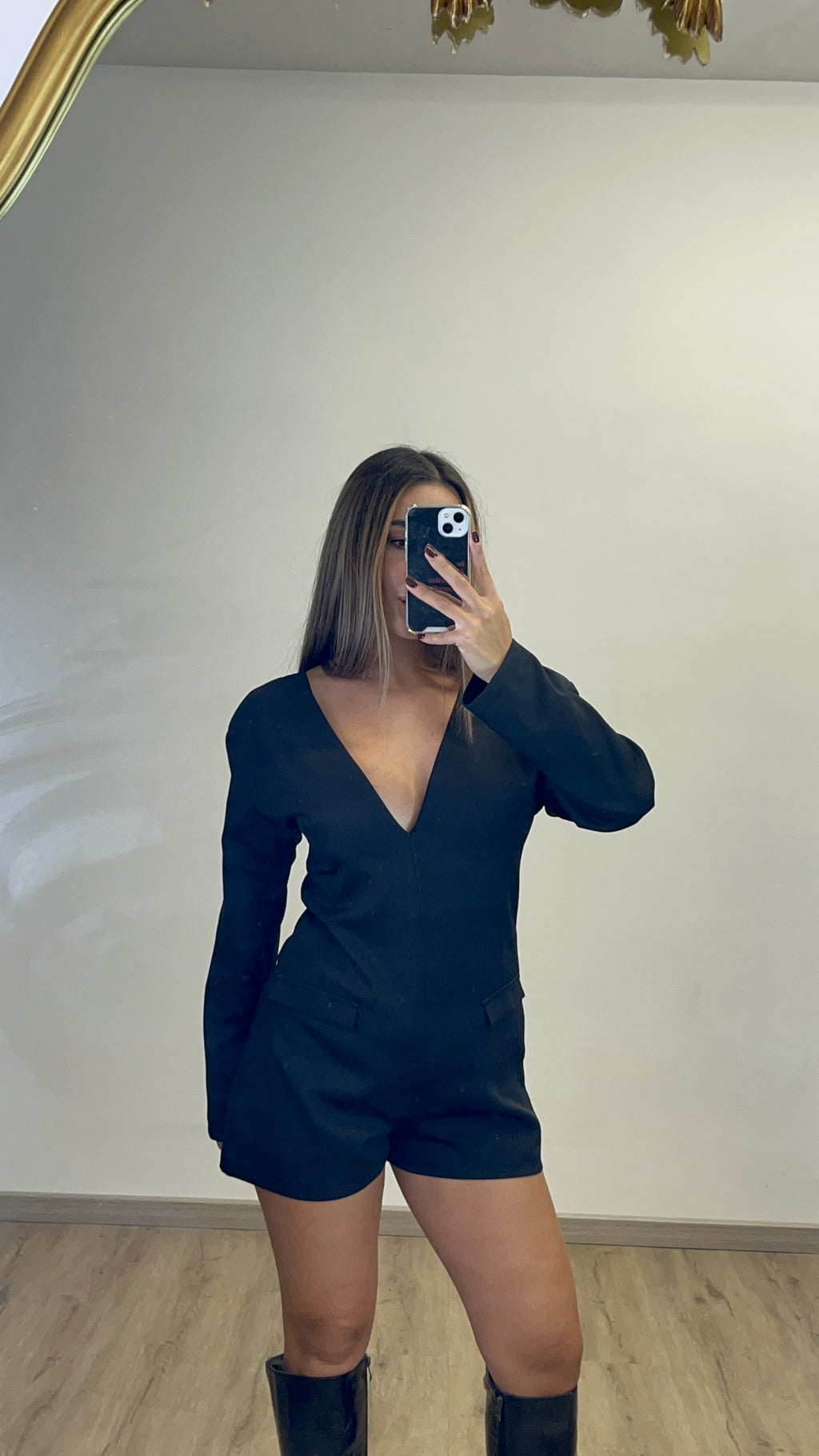 TUTINA ZAR