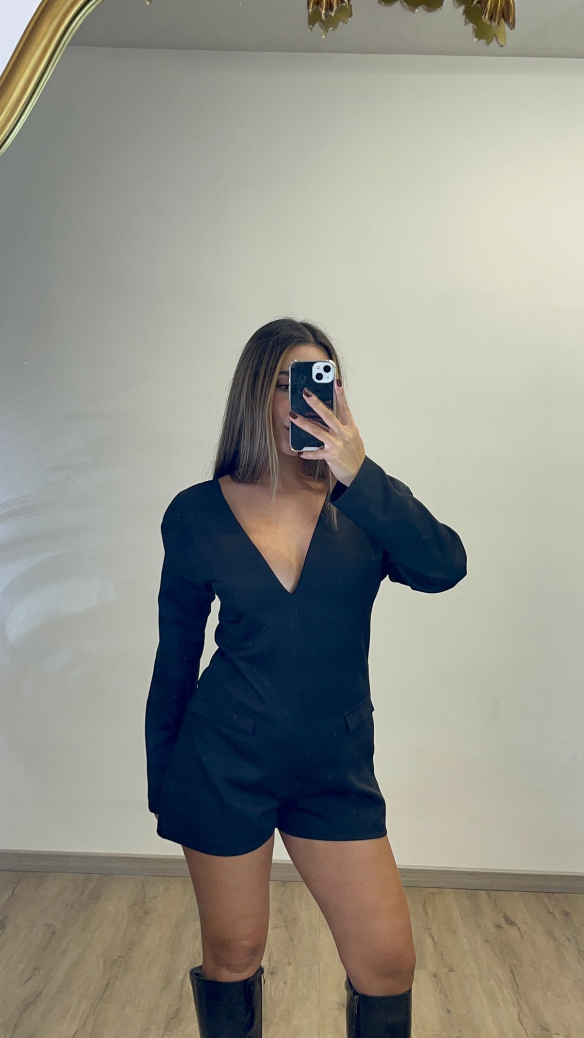 TUTINA ZAR