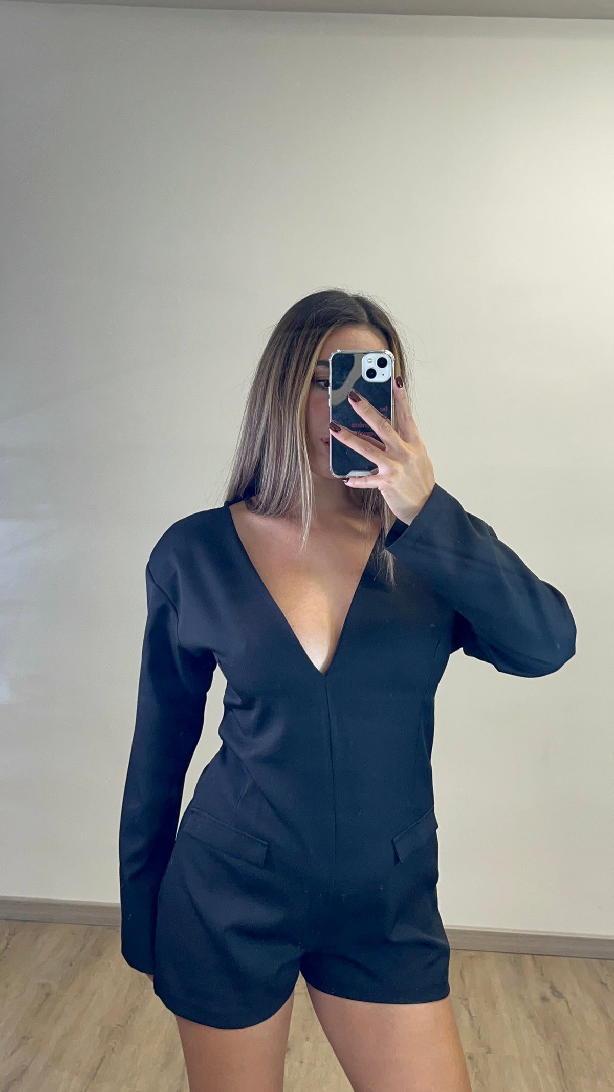TUTINA ZAR